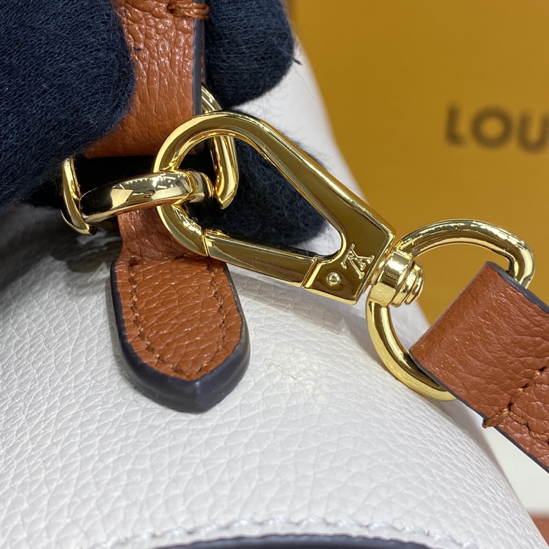 Louis Vuitton LOCKME EVER BB Shoudler Bag M58978 Smokey/Quartz/Caramel